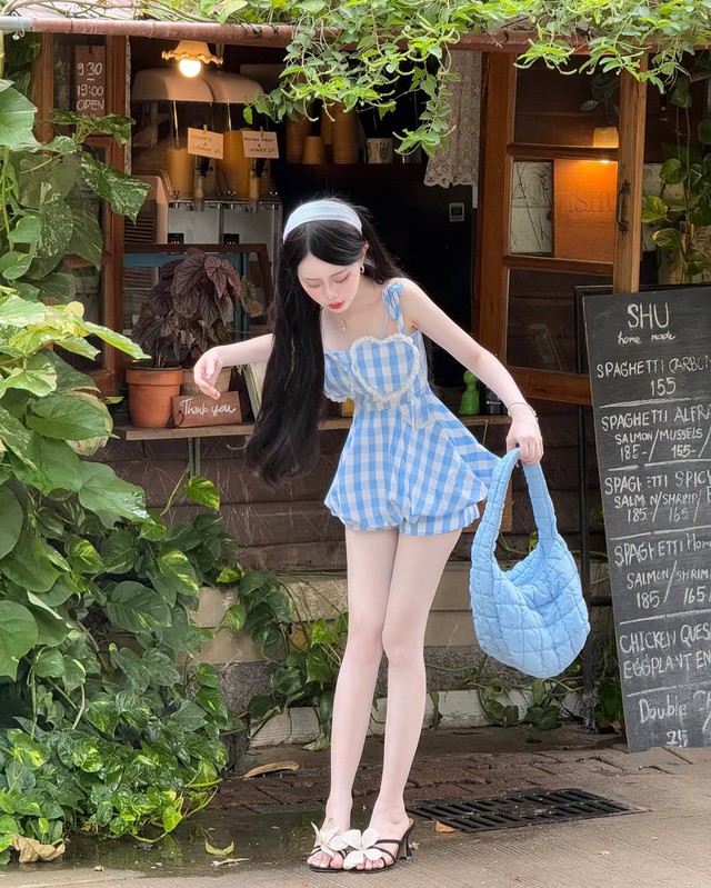Bớt đơn điệu ngày hè với những chiếc băng đô cài tóc- Ảnh 2. Bớt đơn điệu ngày hè với những chiếc băng đô cài tóc- Ảnh 2.