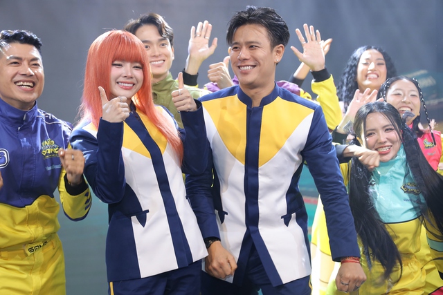 DJ Mie thừa nhận nói chuyện hơi ‘chợ’, áp lực khi lần đầu dẫn gameshow DJ Mie thừa nhận nói chuyện hơi ‘chợ’, áp lực khi lần đầu dẫn gameshow