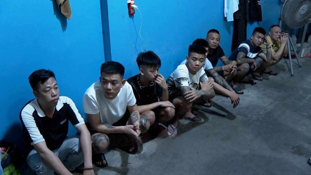 Thái Bình: Công an bắt 14 đối tượng 'chăn dắt' 28 cô gái tại quán karaoke- Ảnh 1.