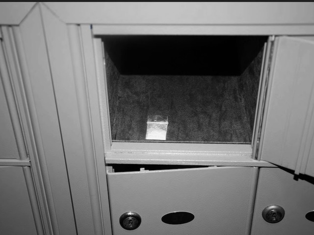 FBI điều tra lại ph&aacute;t hiện cocaine ở Nh&agrave; Trắng v&agrave; r&ograve; rỉ t&agrave;i liệu t&ograve;a &aacute;n - Ảnh 1.