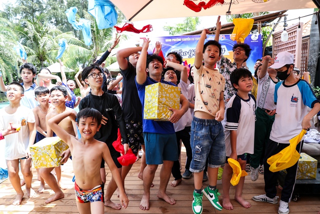 Tour du lịch về nguồn ý nghĩa dành cho trẻ bị ảnh hưởng bởi dịch Covid-19- Ảnh 11. Tour du lịch về nguồn ý nghĩa dành cho trẻ bị ảnh hưởng bởi dịch Covid-19- Ảnh 11.