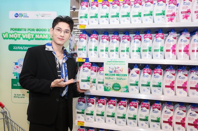 P&G v&agrave; Central Retail ph&aacute;t động chương tr&igrave;nh trồng rừng tại tỉnh Hậu Giang - Ảnh 1.