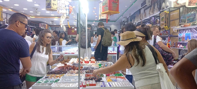 Kiên Giang thu hút đầu tư, phát triển kinh tế biển để tăng trưởng 10,2%- Ảnh 2. Kiên Giang thu hút đầu tư, phát triển kinh tế biển để tăng trưởng 10,2%- Ảnh 2.