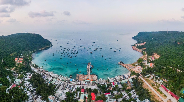 Kiên Giang thu hút đầu tư, phát triển kinh tế biển để tăng trưởng 10,2%- Ảnh 4. Kiên Giang thu hút đầu tư, phát triển kinh tế biển để tăng trưởng 10,2%- Ảnh 4.