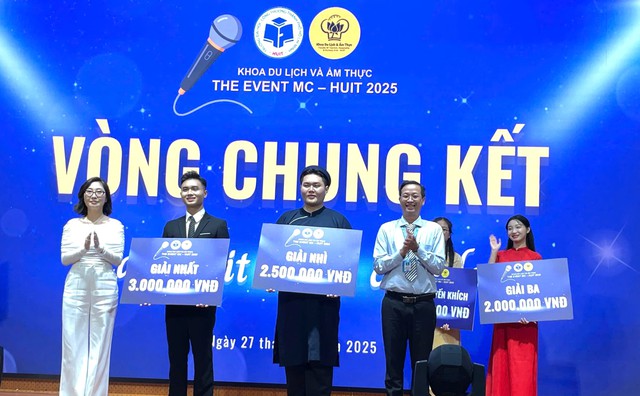 Dẫn sự kiện hoa khôi các dân tộc, Huỳnh Trọng Đức đăng quang The Event MC HUIT- Ảnh 3. Dẫn sự kiện hoa khôi các dân tộc, Huỳnh Trọng Đức đăng quang The Event MC HUIT- Ảnh 3.