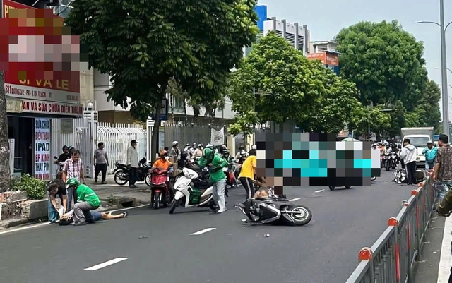 TP.HCM: Tai nạn li&ecirc;n ho&agrave;n tr&ecirc;n đường 3 Th&aacute;ng 2, 3 người bị thương- Ảnh 1.