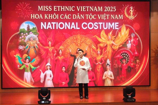 Dẫn sự kiện hoa khôi các dân tộc, Huỳnh Trọng Đức đăng quang The Event MC HUIT- Ảnh 2. Dẫn sự kiện hoa khôi các dân tộc, Huỳnh Trọng Đức đăng quang The Event MC HUIT- Ảnh 2.