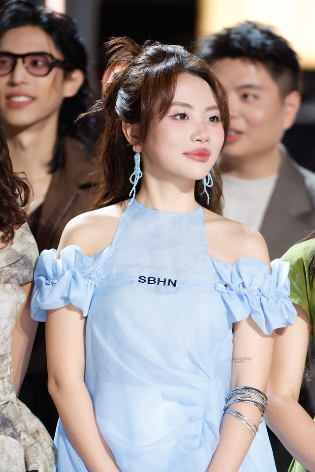 Phương Mỹ Chi tham gia show âm nhạc có Đan Trường, Tô Hữu Bằng ngồi 'ghế nóng'- Ảnh 1.