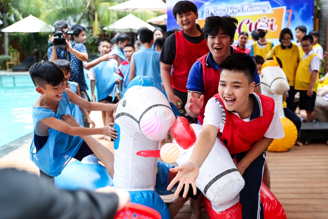 Tour du lịch hè ý nghĩa cho trẻ bị ảnh hưởng bởi dịch Covid-19- Ảnh 4. Tour du lịch hè ý nghĩa cho trẻ bị ảnh hưởng bởi dịch Covid-19- Ảnh 4.