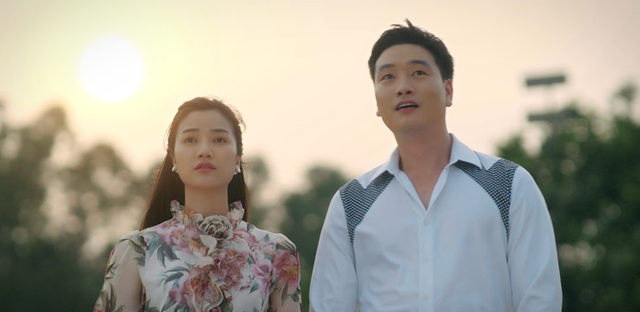 Nữ chính ‘Gặp em ngày nắng’ tiết lộ về lần đầu đóng phim cùng chồng
- Ảnh 3.
Nữ chính ‘Gặp em ngày nắng’ tiết lộ về lần đầu đóng phim cùng chồng
- Ảnh 3.