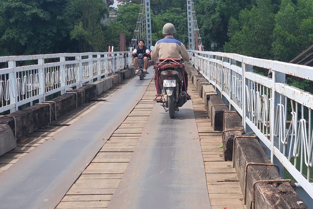 Cầu treo mục nát, nguy hiểm rình rập người dân vùng sông nước Quảng Trị- Ảnh 5.