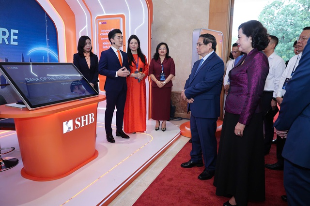 Phó chủ tịch SHB giới thiệu giải pháp thanh toán tích hợp tại ngày Chuyển đổi số- Ảnh 1. Phó chủ tịch SHB giới thiệu giải pháp thanh toán tích hợp tại ngày Chuyển đổi số- Ảnh 1.