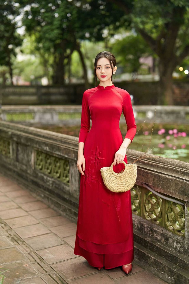 Áo dài truyền thống: dáng xưa còn đó, hồn Việt còn đây Áo dài truyền thống: dáng xưa còn đó, hồn Việt còn đây