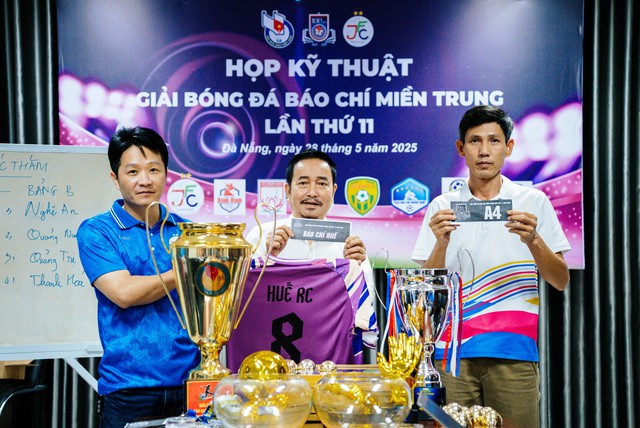 Hơn 200 ph&oacute;ng vi&ecirc;n tranh t&agrave;i giải b&oacute;ng đ&aacute; b&aacute;o ch&iacute; miền Trung lần thứ 11- Ảnh 1.