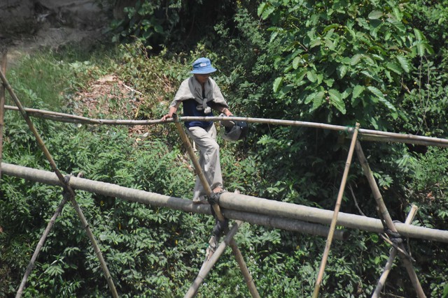 Cầu treo mục nát, nguy hiểm rình rập người dân vùng sông nước Quảng Trị- Ảnh 9.