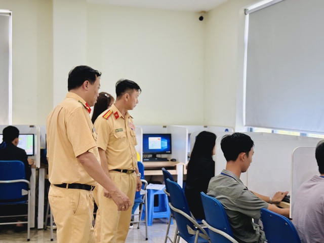 Thông báo thi bằng lái mới nhất từ 1 . 6: Trường hợp nào được thi bộ đề cũ - Ảnh 2. Thông báo thi bằng lái mới nhất từ 1 . 6: Trường hợp nào được thi bộ đề cũ - Ảnh 2.