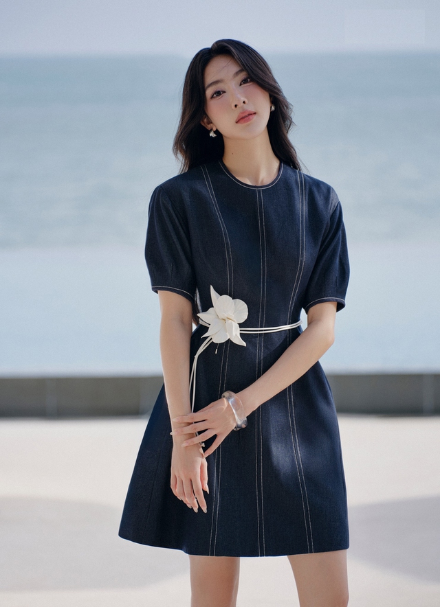 Thời trang denim  'lên ngôi' mùa nắng - Ảnh 4.