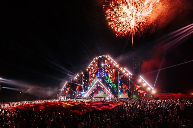 Legend Fest 2025 – Âm nhạc, tự hào dân tộc và không gian sống hội ngộ Legend Fest 2025 – Âm nhạc, tự hào dân tộc và không gian sống hội ngộ