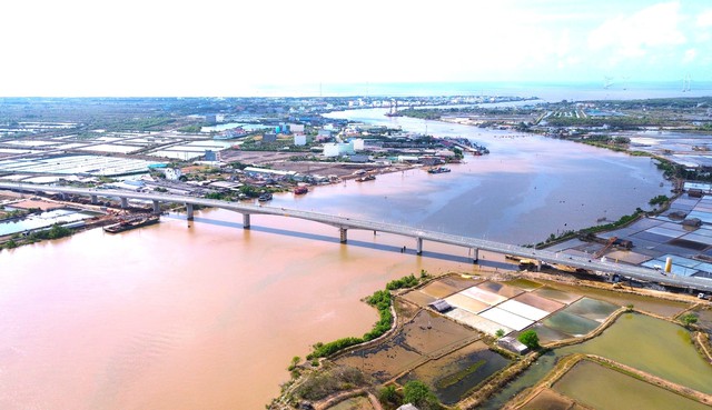 Dự án ngàn tỉ kết nối đông - tây Cà Mau sắp về đích- Ảnh 8. Dự án ngàn tỉ kết nối đông - tây Cà Mau sắp về đích- Ảnh 8.
