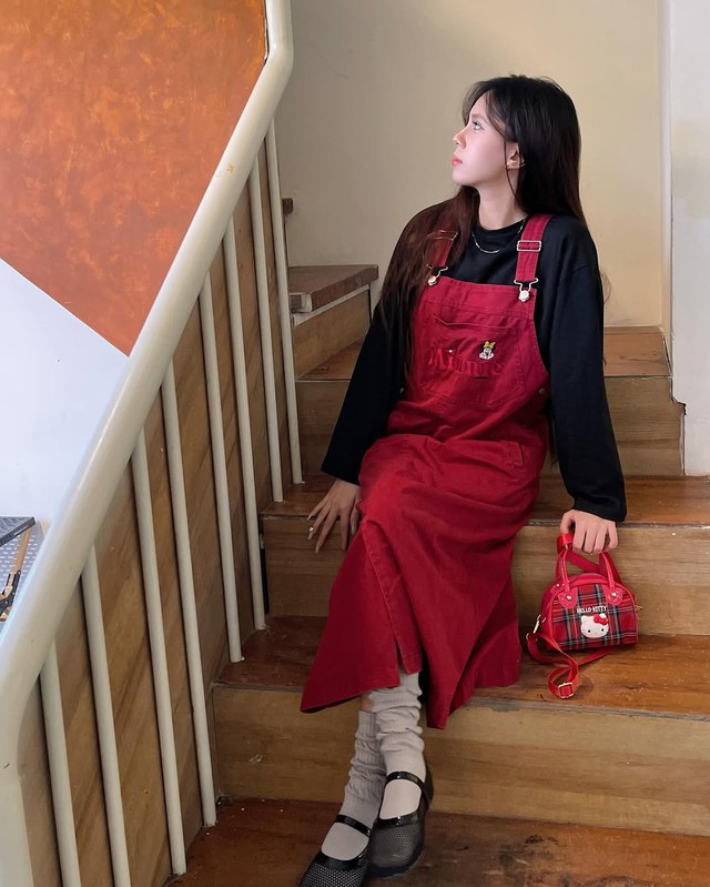 Trang phục phối màu đen đỏ 'quyền lực', thống trị mọi ánh nhìn- Ảnh 8.