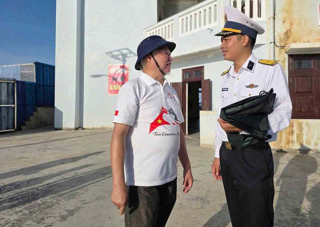 Kiều bào hướng trọn trái tim về Trường Sa - Ảnh 6.