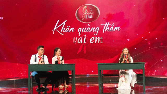 Phát sóng chương trình Giai điệu tự hào 'Khăn quàng thắm vai em'- Ảnh 2. Phát sóng chương trình Giai điệu tự hào 'Khăn quàng thắm vai em'- Ảnh 2.