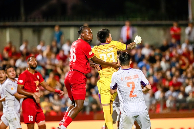 Lịch thi đấu V-League hôm nay: HAGL sẽ thoát hiểm ngoạn mục, Hà Nội soán ngôi Nam Định? Lịch thi đấu V-League hôm nay: HAGL sẽ thoát hiểm ngoạn mục, Hà Nội soán ngôi Nam Định?