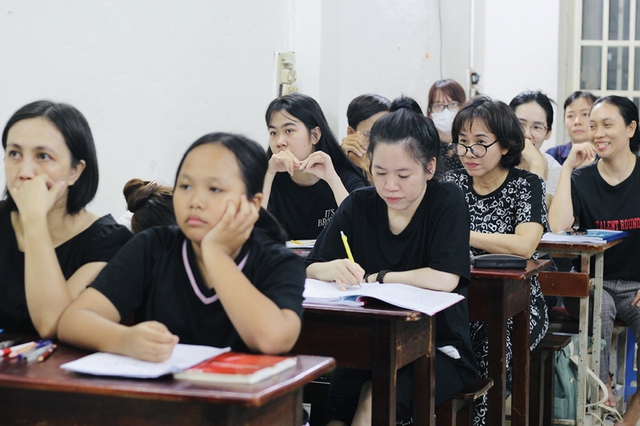 TP.HCM nghĩa tình: Lớp học miễn phí ở chùa Lá - Ảnh 4.