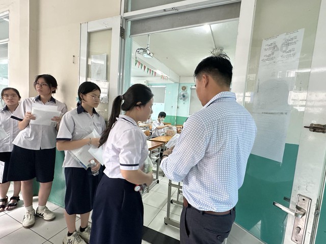 Tuyển sinh lớp 10: Điều kiện đăng ký nguyện vọng lớp 10 tiếng Anh tích hợp Tuyển sinh lớp 10: Điều kiện đăng ký nguyện vọng lớp 10 tiếng Anh tích hợp