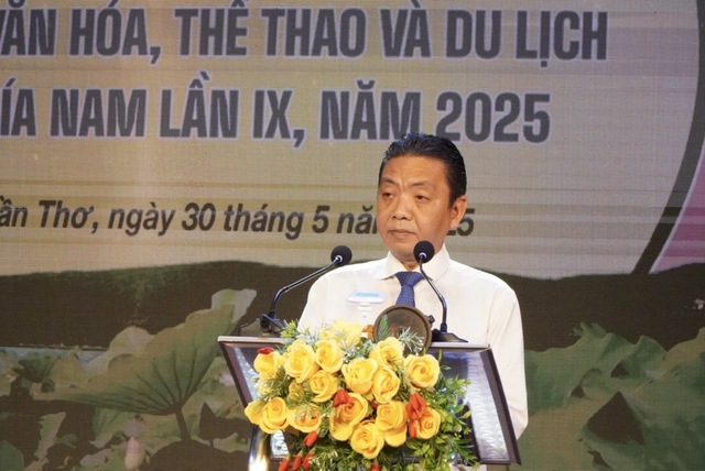 Thứ trưởng Bộ VH-TT-DL nhắn gửi sinh viên dân tộc thiểu số làm chủ '3 không gian' này- Ảnh 2. Thứ trưởng Bộ VH-TT-DL nhắn gửi sinh viên dân tộc thiểu số làm chủ '3 không gian' này- Ảnh 2.