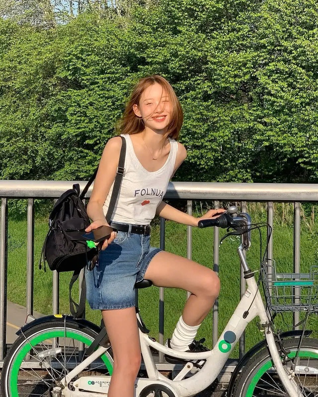 Chinh phục mùa hè với những chiếc quần shorts đa năng- Ảnh 7.