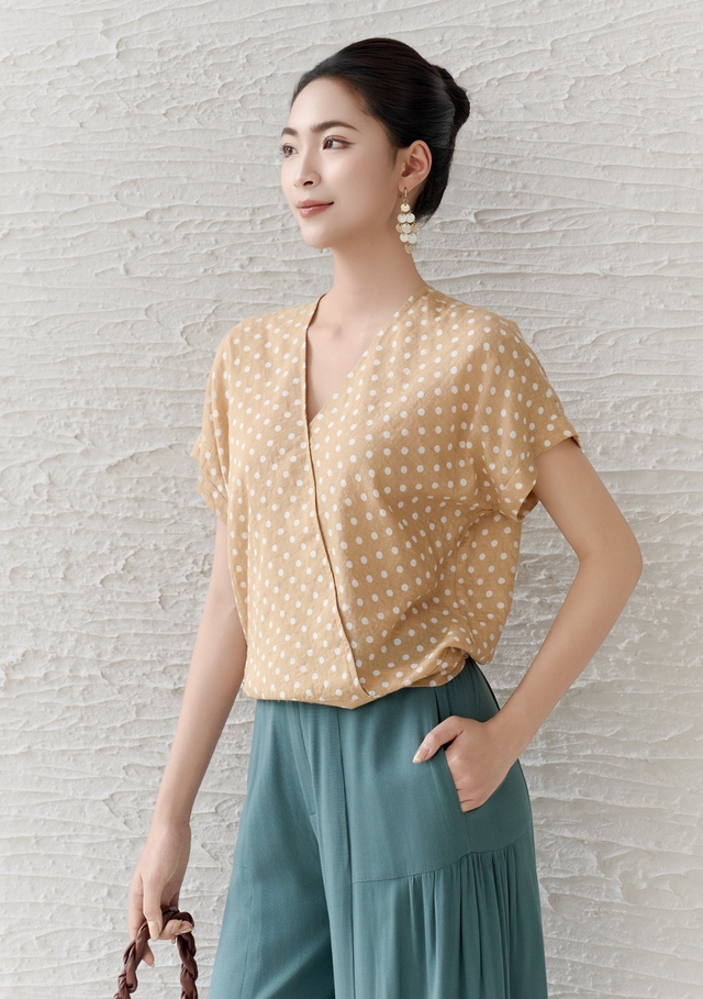 Áo ngắn tay là món đồ ‘hot’ nhất mùa hè- Ảnh 1.