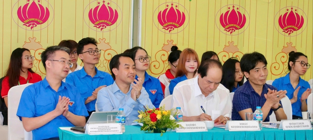Dân số đối mặt với tình trạng 'già trước khi giàu', thanh niên phải làm gì?- Ảnh 2. Dân số đối mặt với tình trạng 'già trước khi giàu', thanh niên phải làm gì?- Ảnh 2.