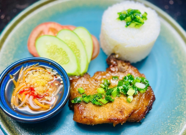 Sợ mua nhầm thịt heo bẩn? Đây là cách phân biệt cực đơn giản - Ảnh 2. Sợ mua nhầm thịt heo bẩn? Đây là cách phân biệt cực đơn giản - Ảnh 2.
