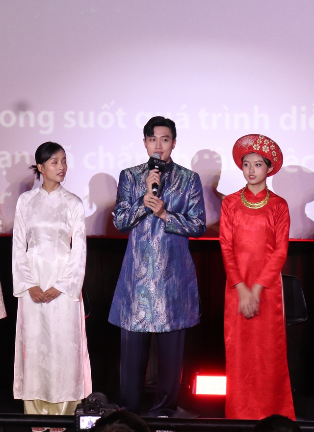 Quốc Trường lên tiếng làm rõ clip gây hiểu lầm với con gái Quyền Linh- Ảnh 2. Quốc Trường lên tiếng làm rõ clip gây hiểu lầm với con gái Quyền Linh- Ảnh 2.