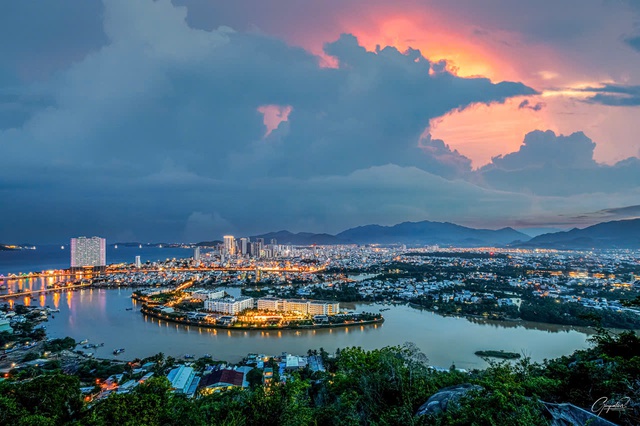 Gin Patin v&agrave; những g&oacute;c ảnh nghệ thuật về th&agrave;nh phố biển Nha Trang - Ảnh 2.