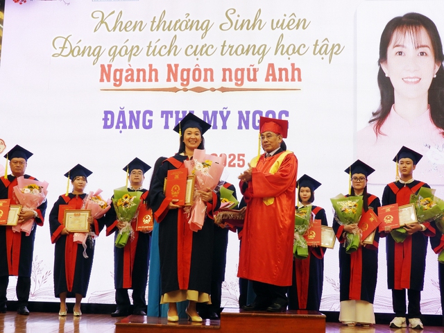 Trường ĐH Cửu Long đã có hơn 38.000 cử nhân, kỹ sư và gần 1.200 thạc sĩ - Ảnh 3.