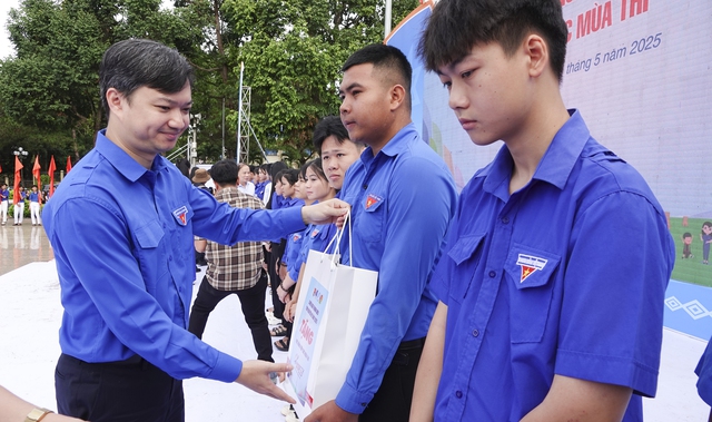 Ra quân Chiến dịch Thanh niên tình nguyện hè 2025: Sức trẻ hành động vì cộng đồng - Ảnh 5.