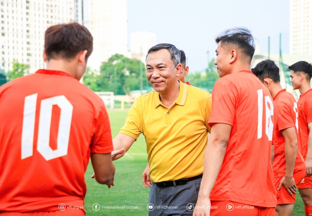 Đội tuyển Việt Nam vắng tới 8 cầu thủ: Công Phượng, Đình Triệu bất ngờ bị đau- Ảnh 4. Đội tuyển Việt Nam vắng tới 8 cầu thủ: Công Phượng, Đình Triệu bất ngờ bị đau- Ảnh 4.