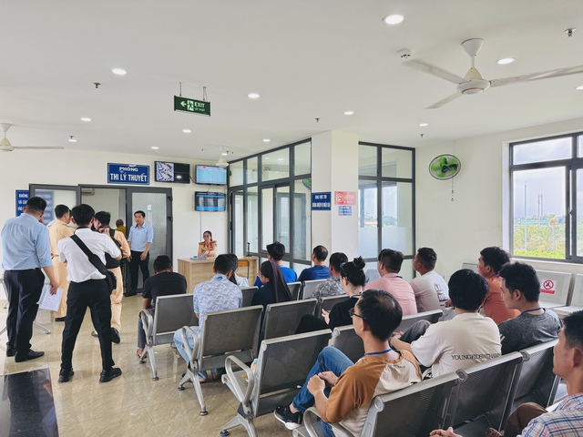 Thi sát hạch lái xe của Cục CSGT từ ngày 1.6: Có gì khác đề cũ?- Ảnh 4. Thi sát hạch lái xe của Cục CSGT từ ngày 1.6: Có gì khác đề cũ?- Ảnh 4.