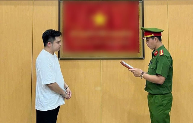 Hot boy tự phong giám đốc tập đoàn, lừa đảo 'chạy' dự án bệnh viện - Ảnh 1.