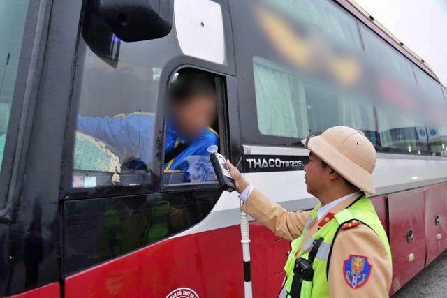 Hơn 9.100 tài xế vi phạm nồng độ cồn trong 5 ngày nghỉ lễ 30.4 - 1.5 - Ảnh 1.