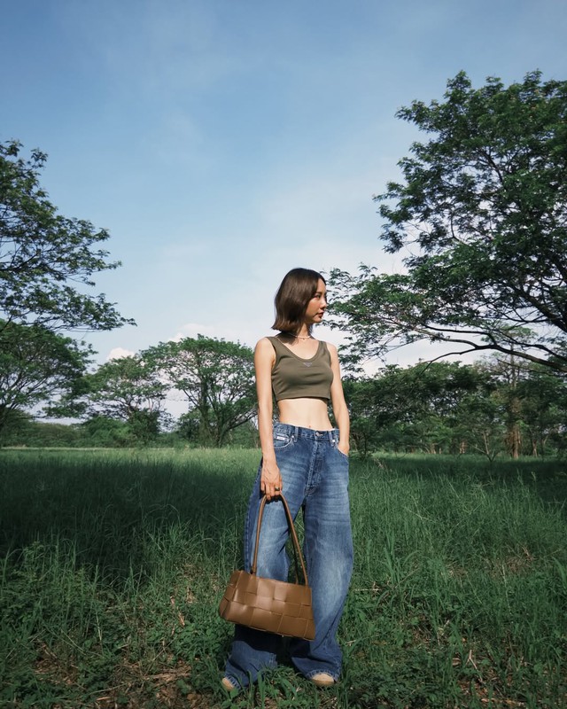 Xu hướng quần jeans đẹp nhất mùa này- Ảnh 3.