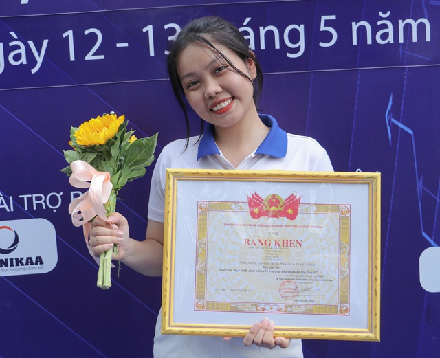 Từ học sinh bình thường trở thành thủ khoa như thế nào ? - Ảnh 1.