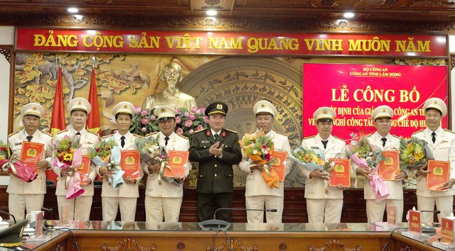 Lâm Đồng: 68 Lãnh đạo Công an nghỉ hưu trước tuổi , sắp xếp nhân sự mới - Ảnh 3.