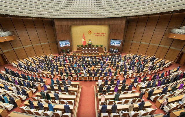 Luật ban hành đã 11 năm, chính sách miễn học phí vẫn 'nằm trên giấy' - Ảnh 2.