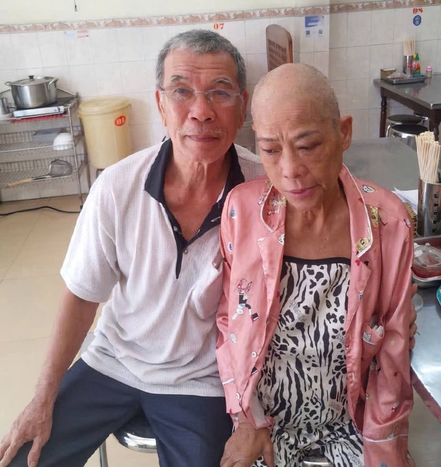 Xin giúp người cựu chiến binh chữa bệnh cho vợ- Ảnh 2. Xin giúp người cựu chiến binh chữa bệnh cho vợ- Ảnh 2.