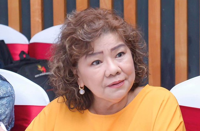 Cuộc sống b&igrave;nh y&ecirc;n, kh&ocirc;ng mưu cầu danh lợi ở tuổi 75 của NSND Thanh Hoa - Ảnh 1.