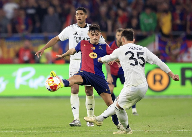 Vì sao Toni Kroos khen Pedri giỏi hơn Yamal, tạo bước ngoặt đua vô địch La Liga? - Ảnh 1.