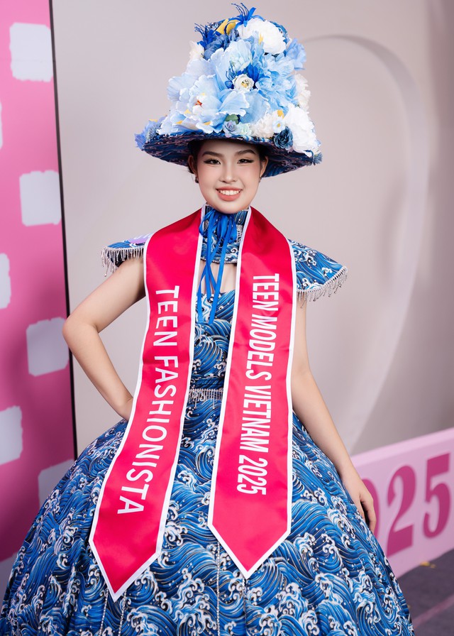 Nhan sắc người mẫu Việt 15 tuổi đoạt giải fashionista ở Teen Model 2025 - Ảnh 1.